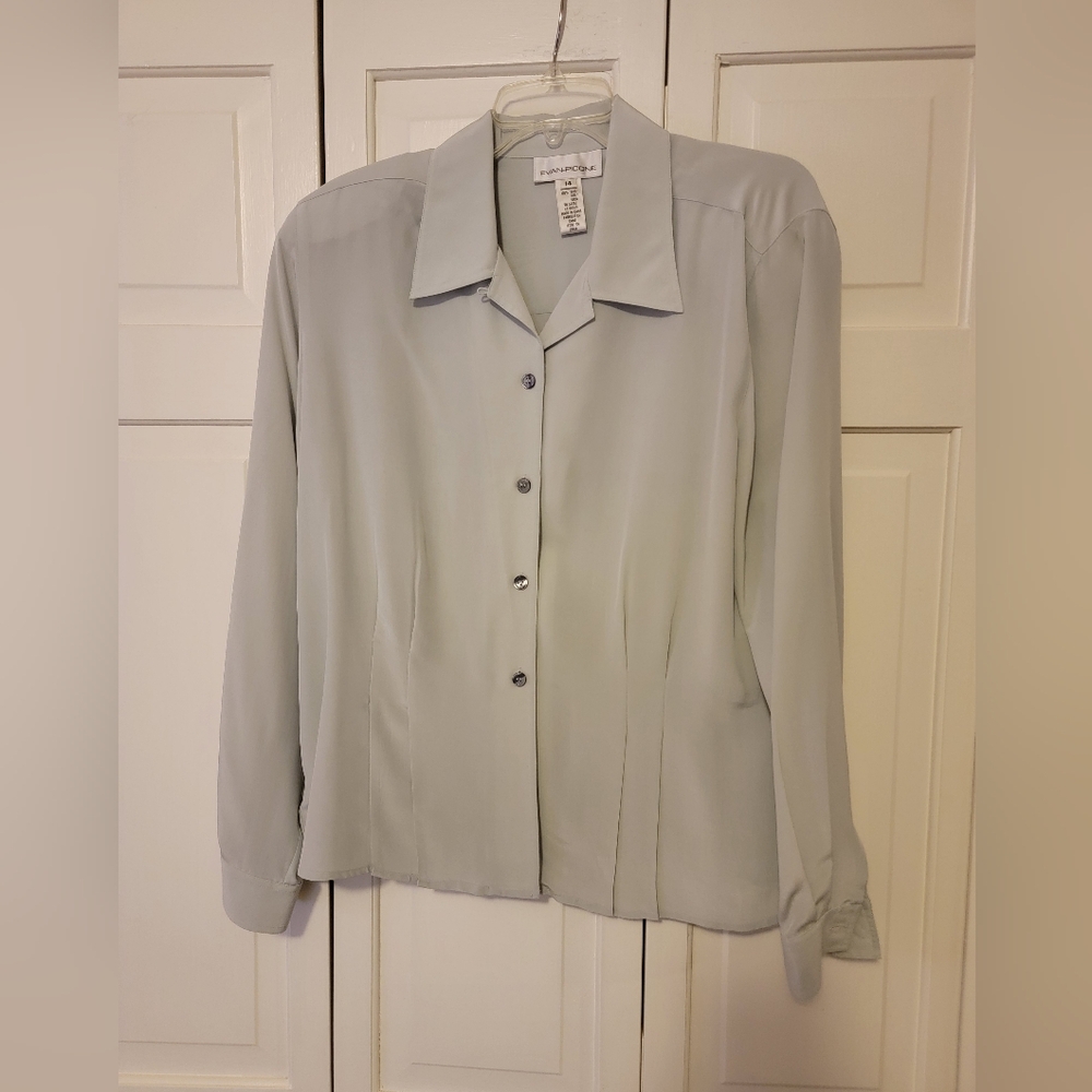 Eva -Picone Light Gray Button-Up Blouse 100% Silk Size 14 EUC